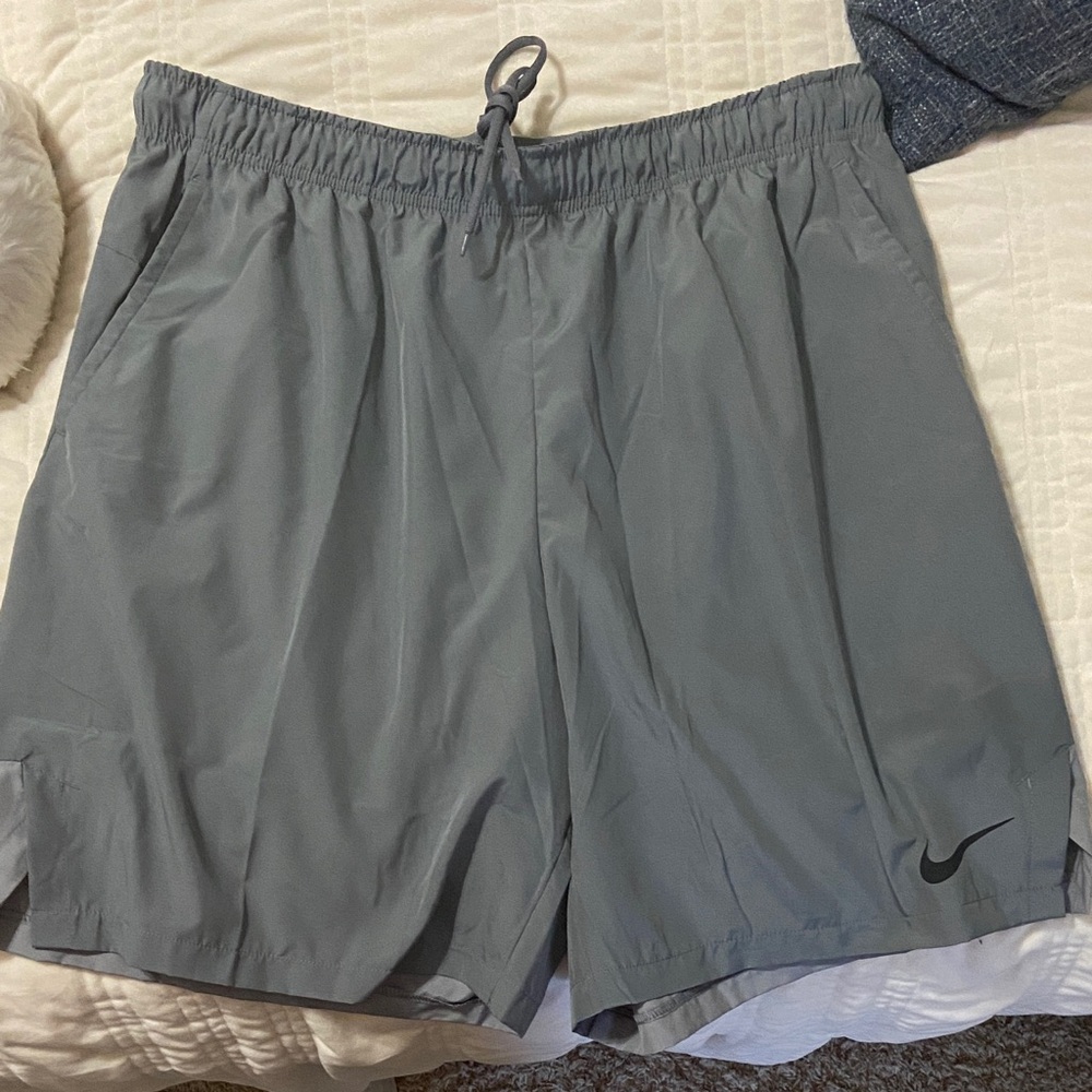 Nike Men's Charcoal Athletic Shorts